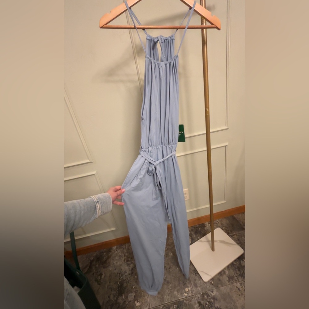 Halara Jumpsuit Small NWT Sleeveless Tie Back Belted Pocket Cut Out MSRP $89.95 - Picture 5 of 6